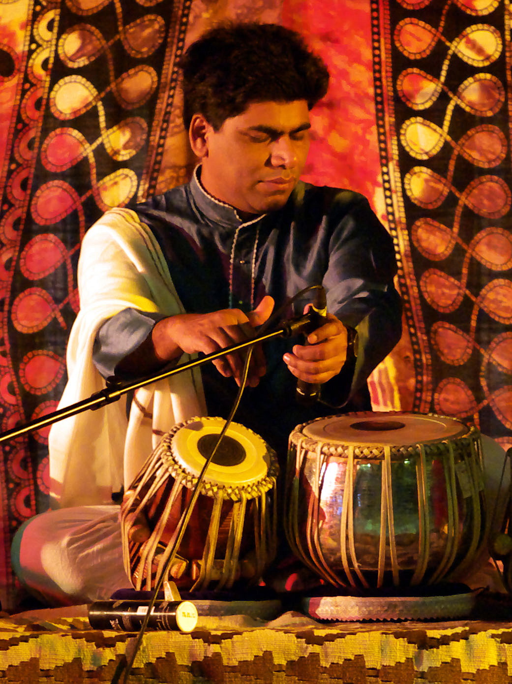 Suman Sarkar, Tabla Suman Sarkar, Tabla
